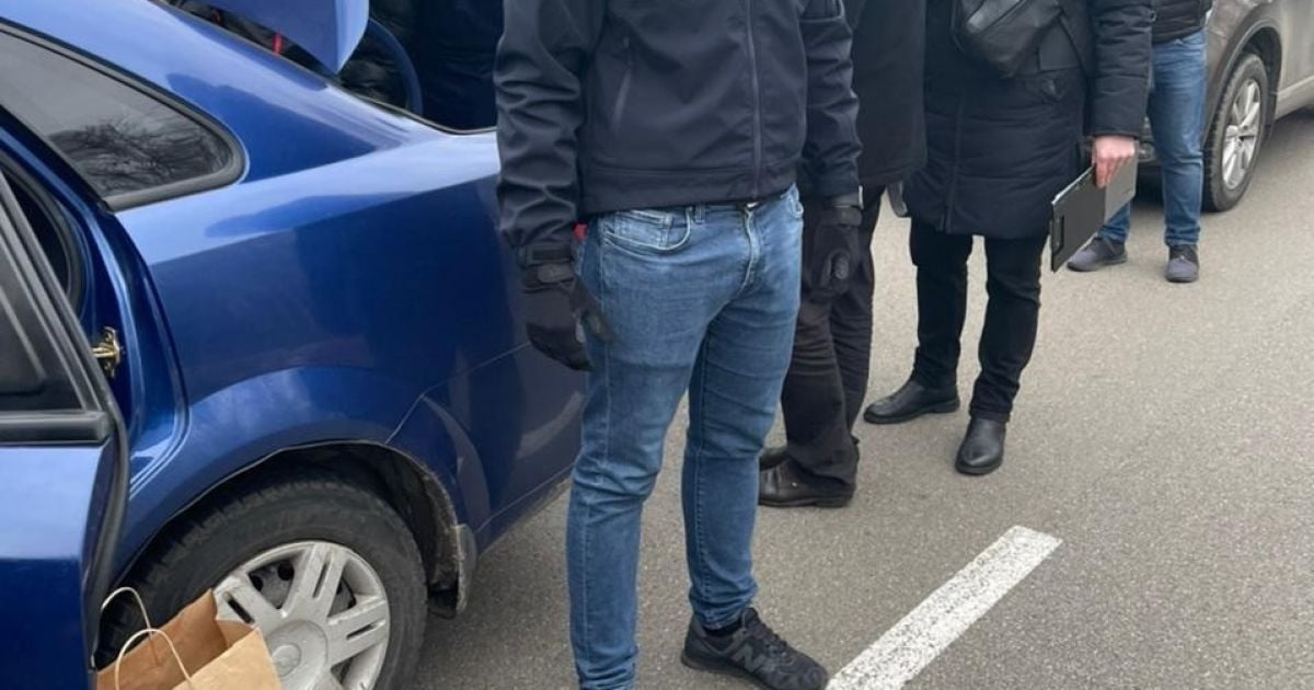 Під Києвом на мільйонному хабарі погоріли голова ОТГ і його заступник