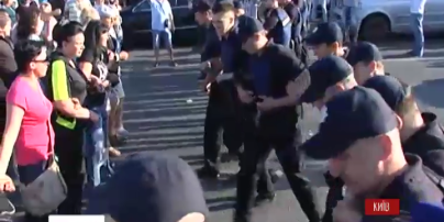 Вследствие протеста против сноса МАФов произошла потасовка