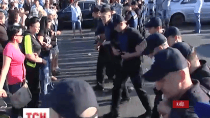 Вследствие протеста против сноса МАФов произошла потасовка