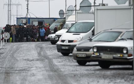 На границе с Польшей в очередях стоят около тысячи автомобилей – ДПС