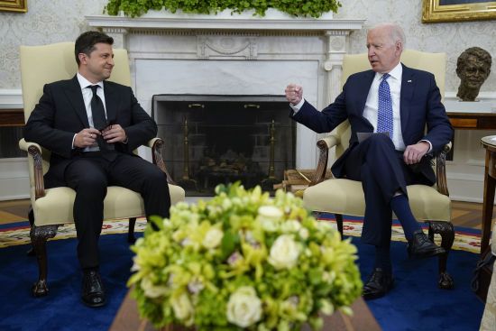 Про Путіна, війну з Росією і допомогу Україні від США: основне з розмови Зеленського з Байденом