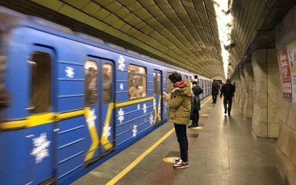 В Киеве метро снова будет ездить через Южный мост: как сейчас работает подземка