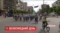 Кілька тисяч людей проїхались на велосипедах вулицями Івано-Франківська
