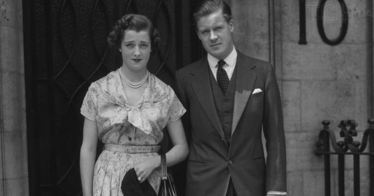 Граф Джордж Спенсер и его жена Фрэнсис Рош - родители принцессы Дианы