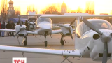 Українські прикордонники отримали сім новеньких австрійських літаків "Даймонд"