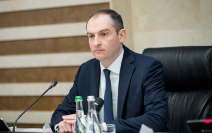 Уволенный глава налоговой Верланов подал в суд на Кабмин