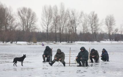 Может быть очень опасно: спасатели призывают людей не выходить на лед