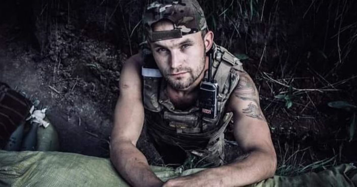 Неподалеку от Авдеевки боец “Правого сектора” погиб в ДТП