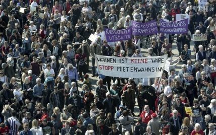 В Германии десятки тысяч людей протестуют против повышения квартплаты