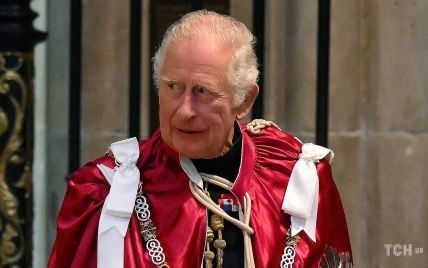 Снова заменяет королеву: принц Чарльз посетил службу в Вестминстерском аббатстве