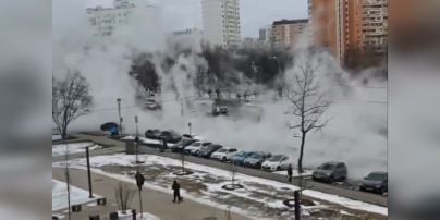 У Москві вулицю затопило окропом