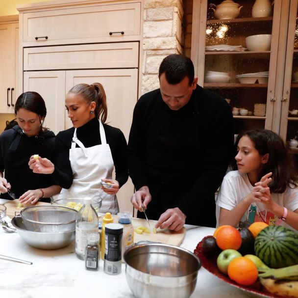  / © instagram.com/jlo