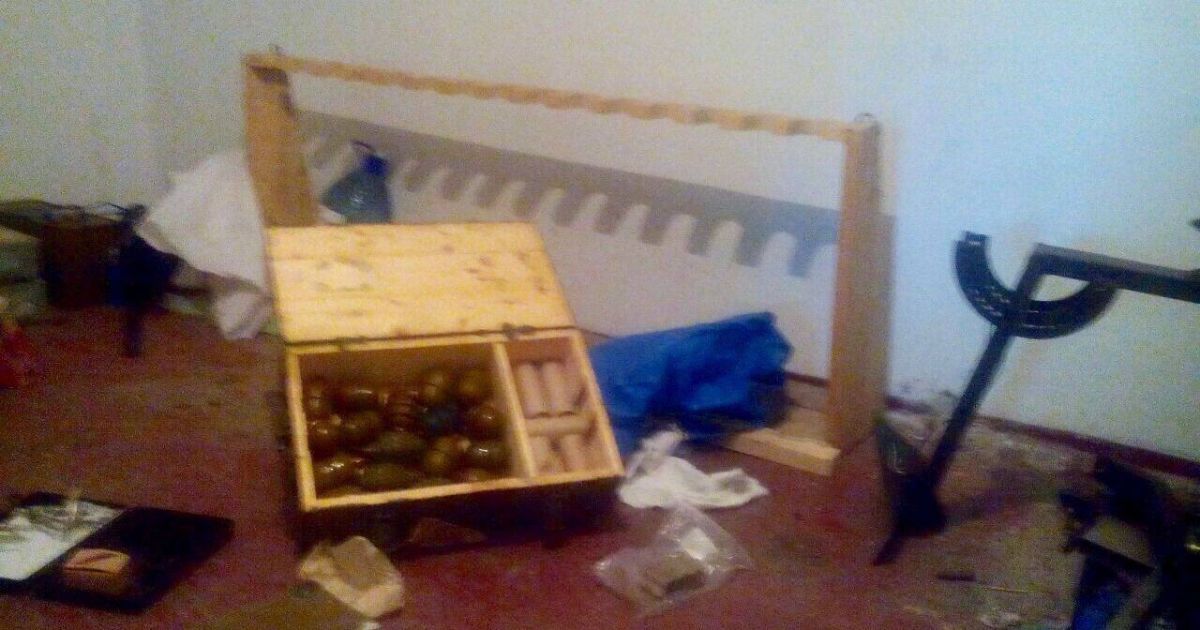 13 гранат РГД-5, 4 гранати Ф-1, 5 гранат ВОГ_3 / © facebook.com/Вячеслав Аброськін