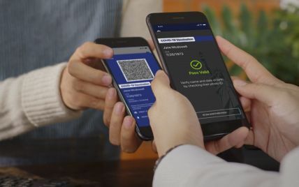 В Украине начали тестировать COVID-сертификаты для владельцев Android: кто и как может проверить документ