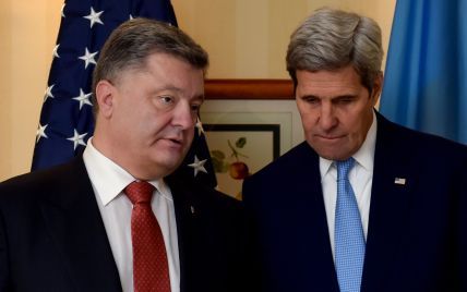 Порошенко и Керри обсудили санкции против России и деоккупацию Крыма