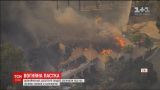 По меньшей мере 11 человек погибли в лесных пожарах в Калифорнии