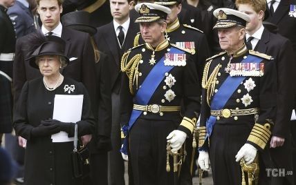 Дресс-код на похоронах принца Филиппа: королевская семья удивила новым решением