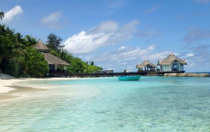 Мальдивы собираются взимать налог с туристов, вылетающих из островов