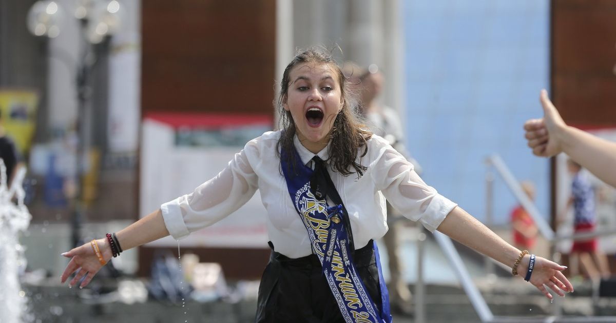 Літні канікули в Україні 2021: коли школярі підуть на відпочинок