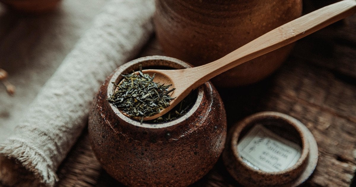 Чай - улюблений напій багатьох людей