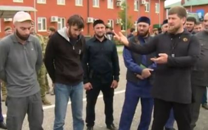 Появилось видео, как Кадыров отчитывает вербовщиков ИГИЛ