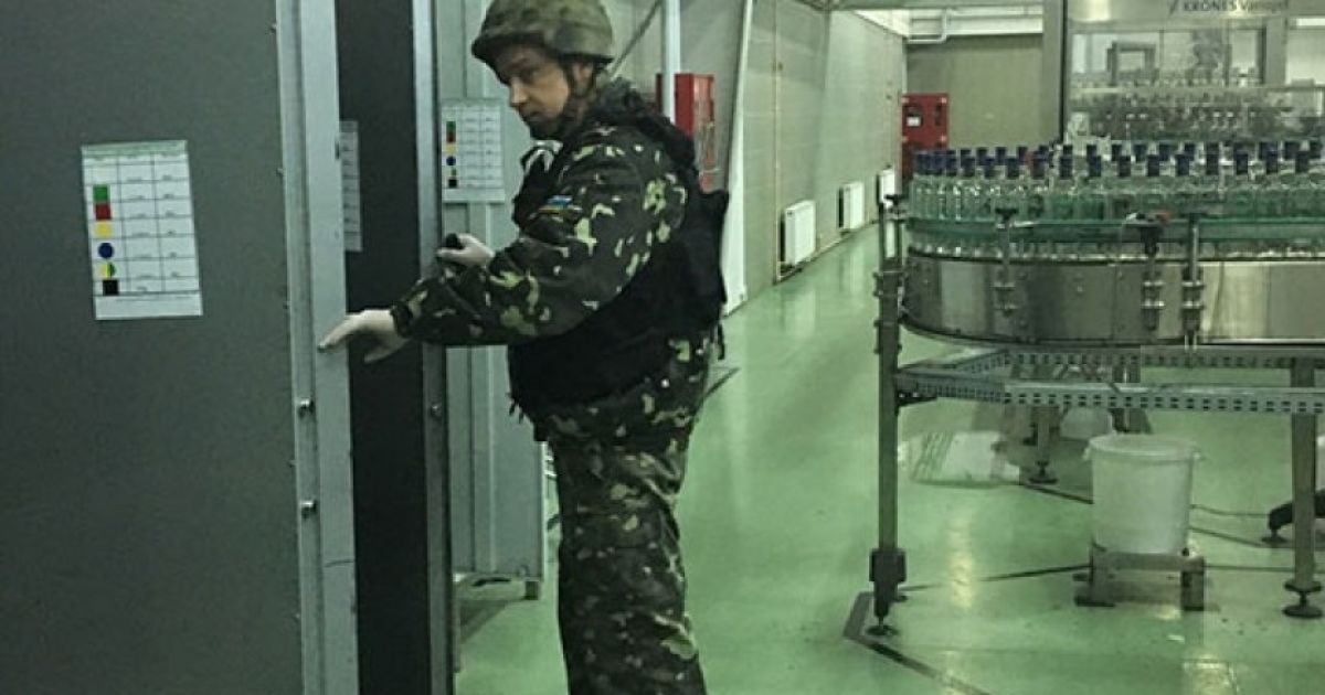 На Вінниччині через загрозу вибуху евакуювали працівників спиртзаводу