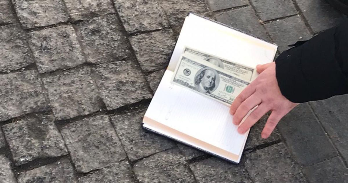 В Виннице налоговика поймали на взятке оперативнику СБУ за влияние на следователя ГБР