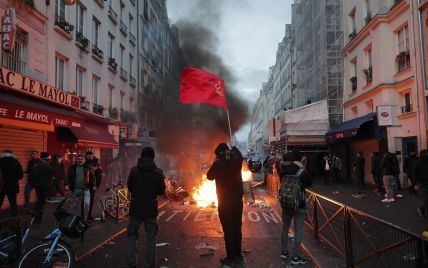 Убивство курдів у Парижі обернулося масовими заворушеннями та сутичками з поліцією: відео