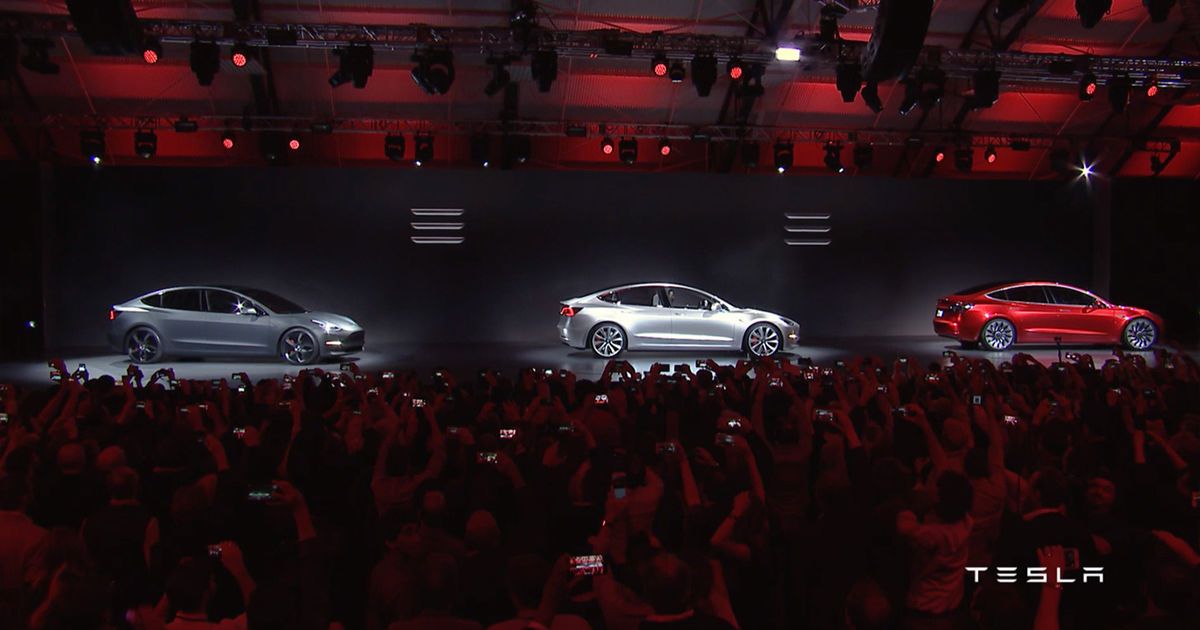 Tesla продемонстрировал доступный седан Model 3 (Видео)