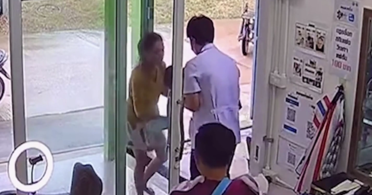 В Таиланде парикмахер спас жизнь девочке, случайно проглотившей монету Фото: скрин видео BILD