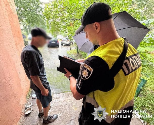 В Киеве посреди домов прогремел взрыв: что известно
