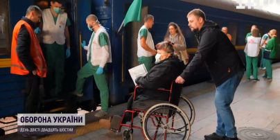 "Терпеть уже не было сил" - из прифротновых районов эвакуируют пожилых и маломобильных людей