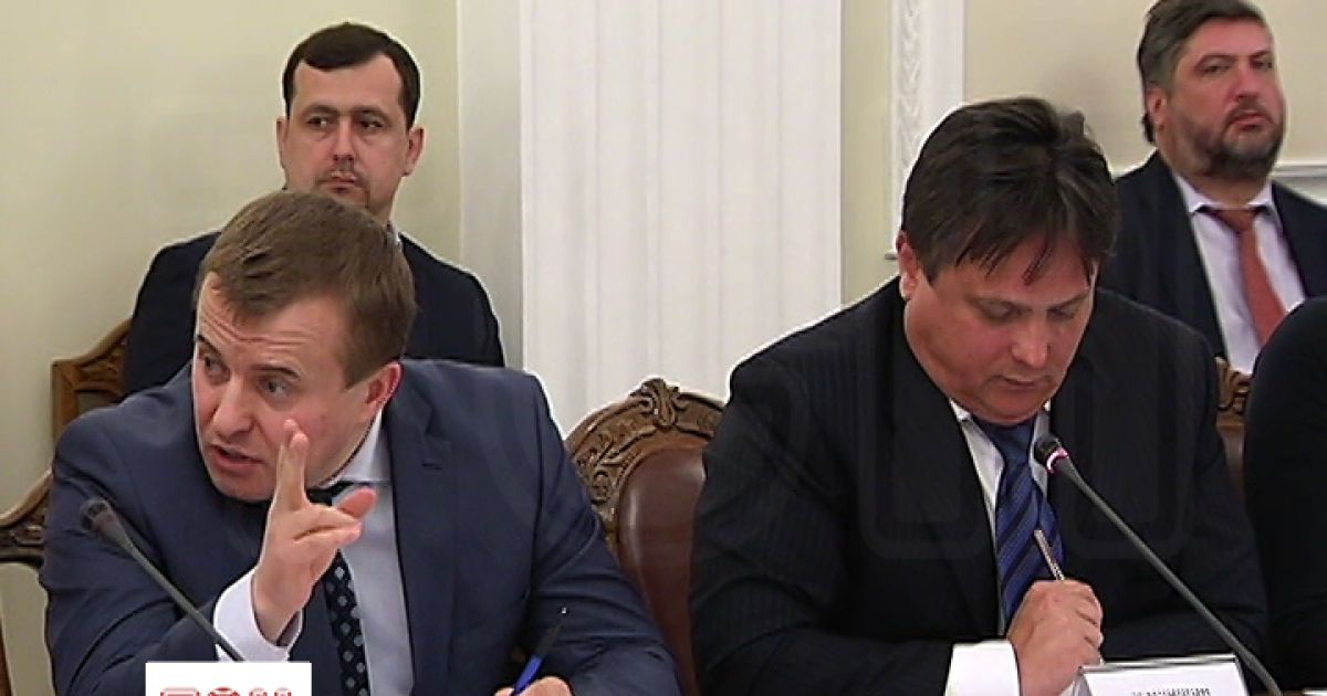 Демчишин пытался выступить на совещании с места