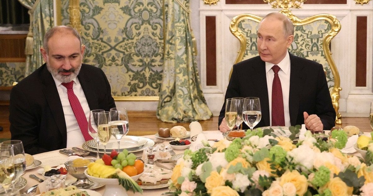 Пашинян і Путін.