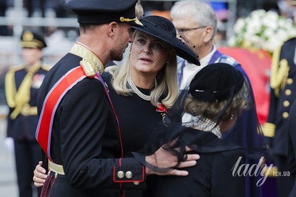 Король Гокон VIII та королева Метте-Маріт / © Associated Press