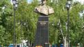 В Харькове сбросили бюст Жукова, мэр Кернес разгневался