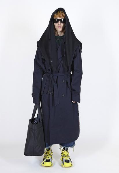 Колекція Balenciaga прет-а-порте сезону весна-літо 2 021 / © East News