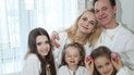 Лілія Ребрик з чоловіком та доньками