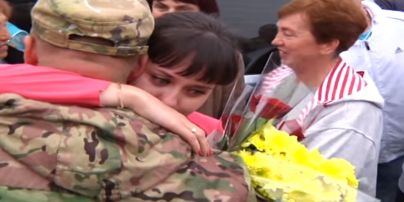 Украинские десантники трогательно поздравили женщин с Днем влюбленных