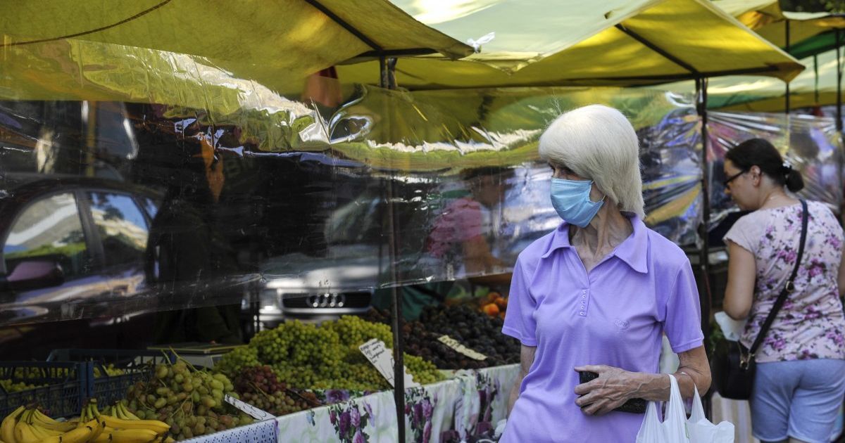 Коронавирус в Украине 16 сентября: новые карантинные правила и выздоровления Филарета