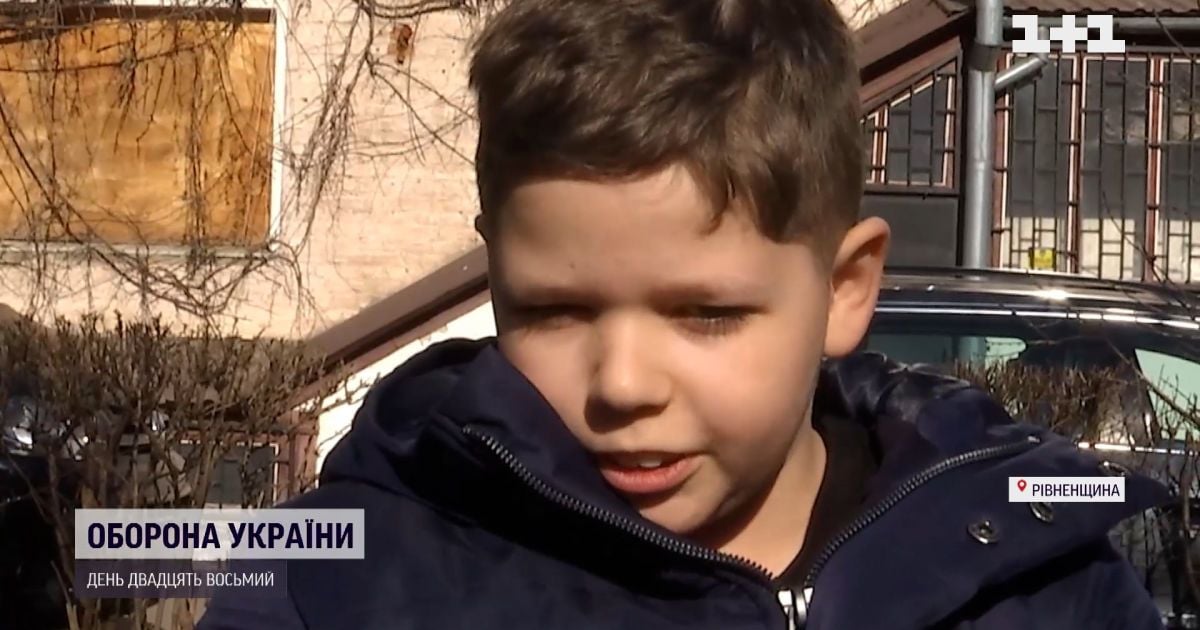 Видео — Как живет 11-летний мальчик, которого спасли из Гостомеля и оставили в Ровенской области