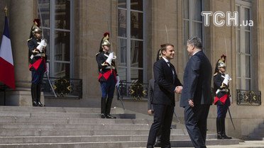 Фото встречи Порошенко и Макрона / © УНИАН