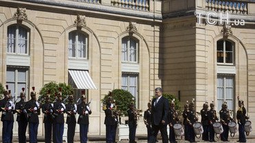 Фото встречи Порошенко и Макрона / © УНИАН