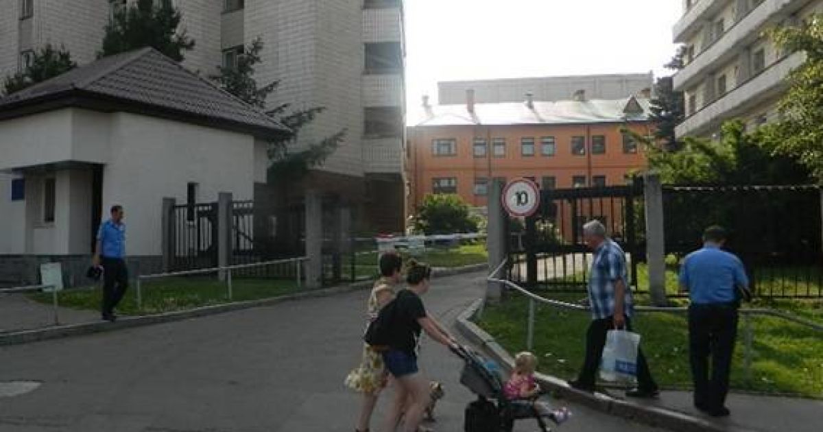 У Києві грабіжник вистрибнув з капців_3 / © ГУ НП у м. Києві
