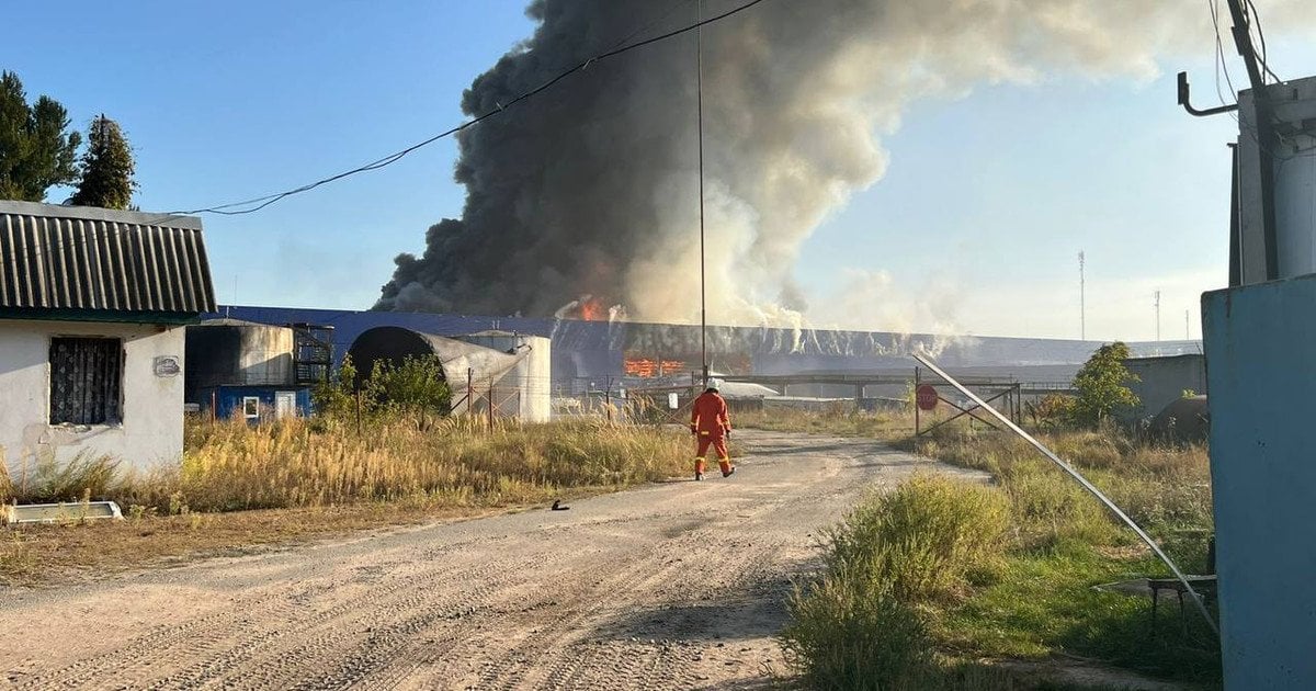Пожар в Киевской области после атаки 16 сентября