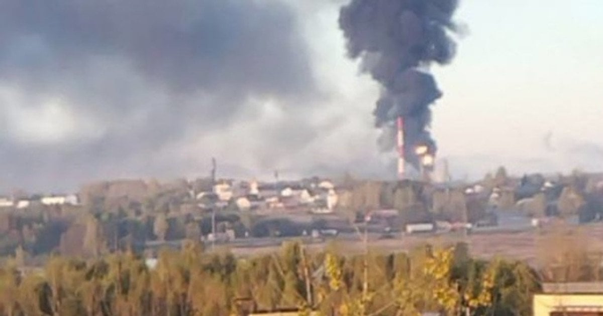 У Ярославлі горить один із найпотужніших НПЗ в Росії