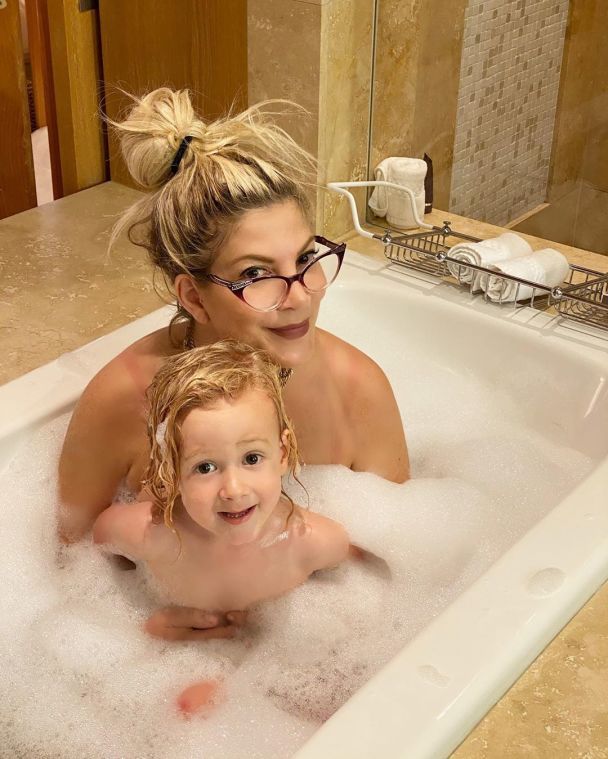  / © instagram.com/torispelling