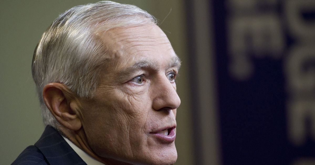 Веслі Кларк