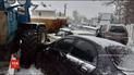 На Харківщині комунальний трактор протаранив сім автівок