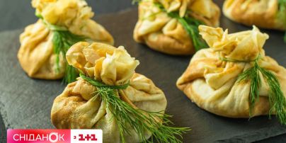 Рецепт млинцевих мішечків з куркою та грибами